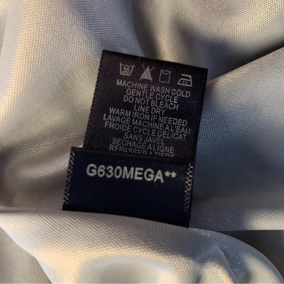 Women’s S BCBG PARIS Silver Sparkle & Shine Pleated Swing Mini Holiday Dress EXC - Picture 14 of 15